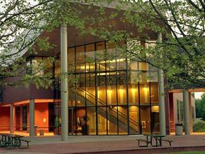 Entrance to Chemeketa Library